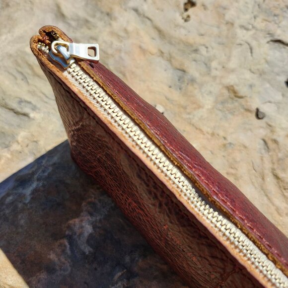 Portland Leather Utility Bag Cinnamon Bear Brown/Red Pebbled Leather Gold Zipper - Picture 6 of 10